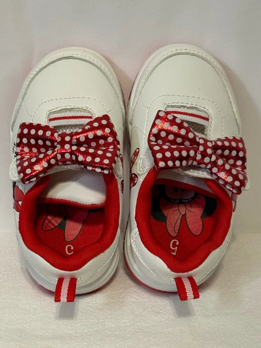 Disney Baby Minnie Mouse Toddler Girl’s Size 5 Bow Sneakers